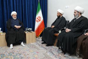 دیدار حجت‌ الاسلام والمسلمین شیخ احمد سلمان با آیت‌ الله اراکی