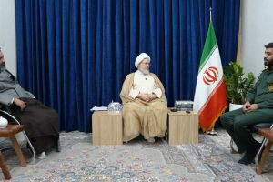 دیدار فرمانده سپاه شهرستان اراک و هیئت همراه با حضور در دفتر آیت‌ الله اراکی
